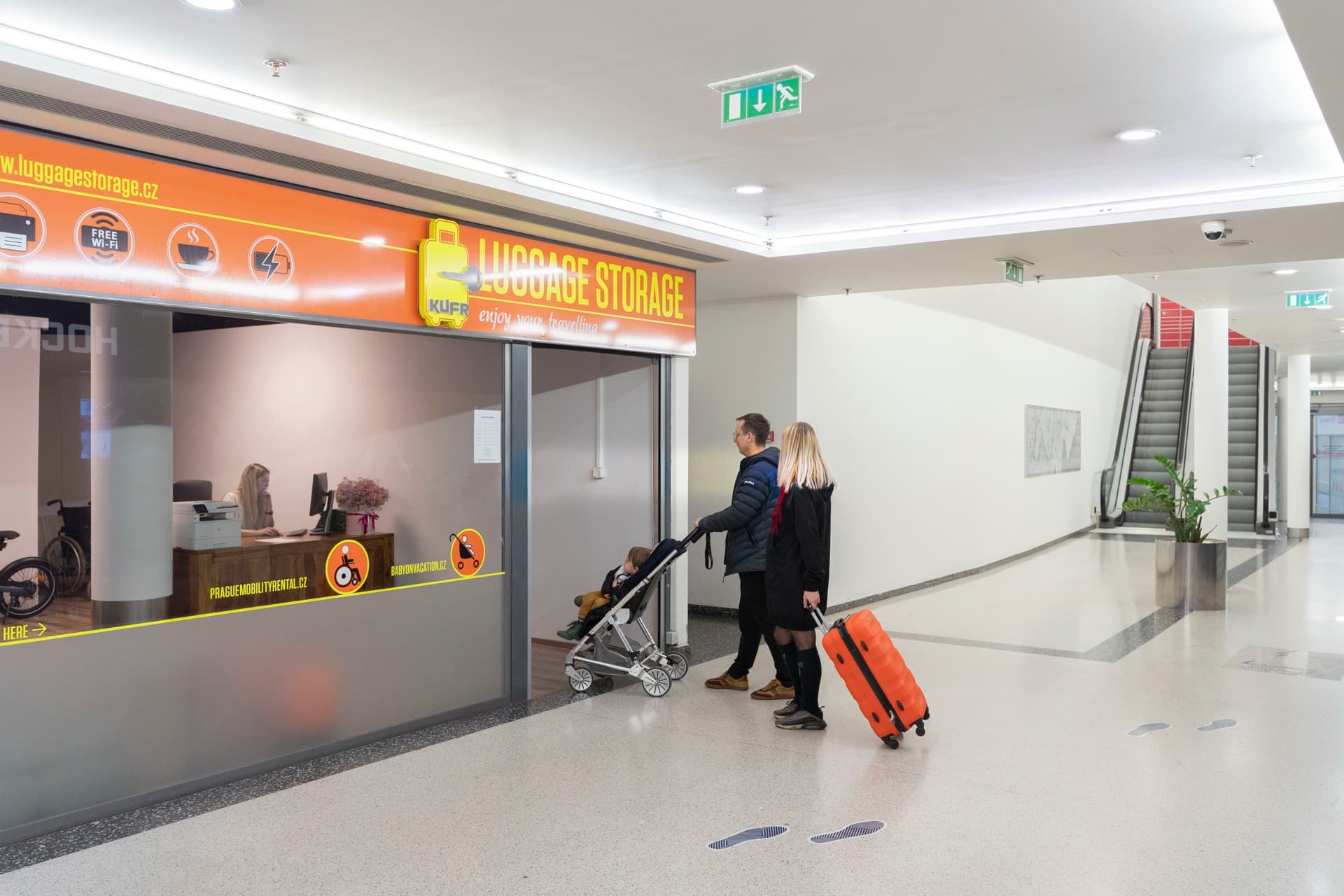 Entrance to Luggage Storage in Gallery Myšák, ground floor